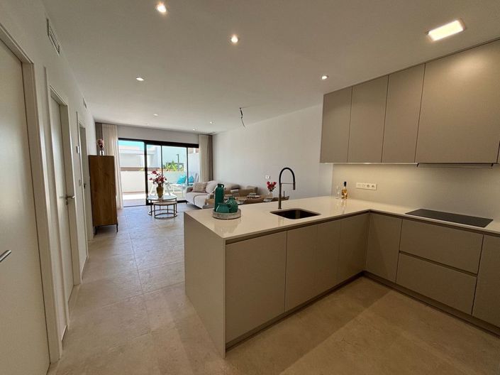 Image No.32-2 Bed Apartment for sale