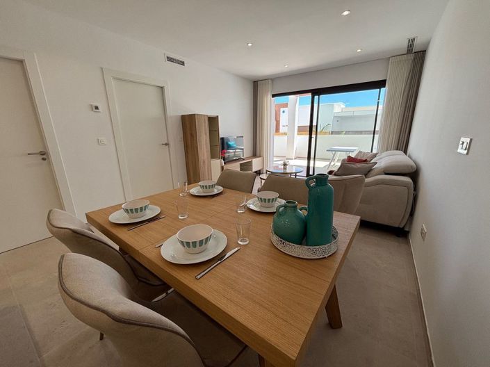 Image No.5-2 Bed Apartment for sale