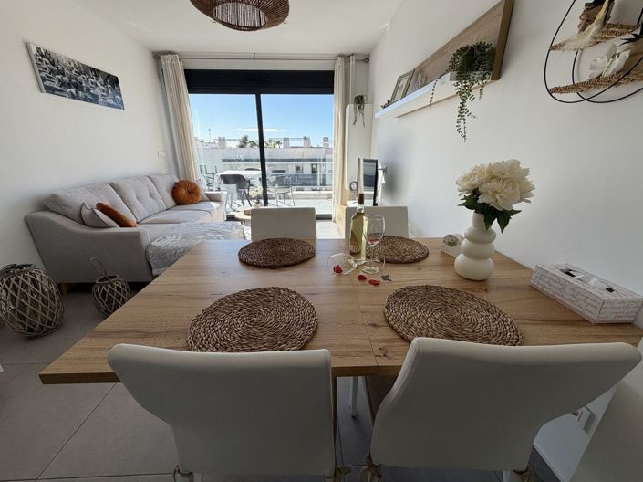 Image No.12-2 Bed Apartment for sale