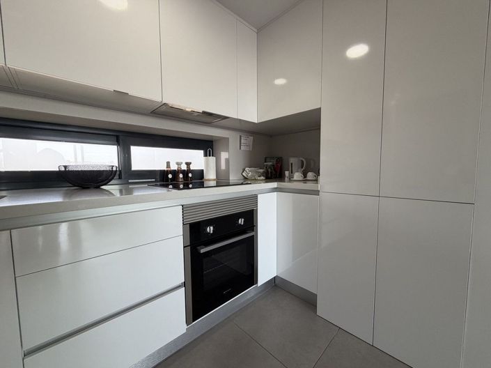 Image No.18-2 Bed Apartment for sale