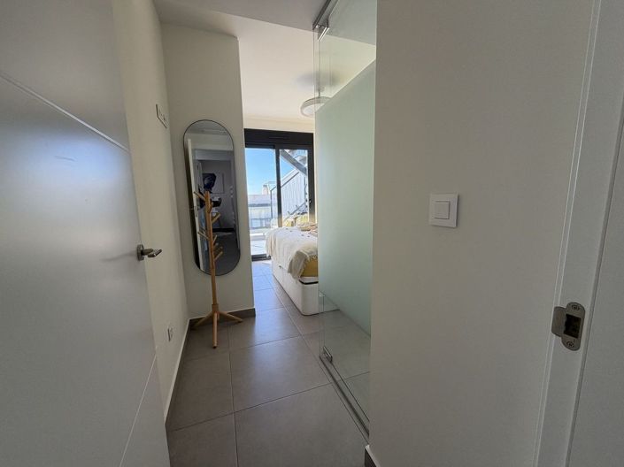 Image No.20-2 Bed Apartment for sale