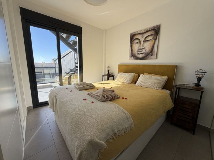 Image No.21-2 Bed Apartment for sale