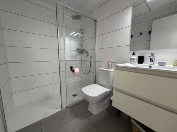 Image No.29-2 Bed Apartment for sale