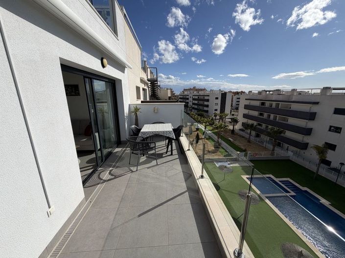 Image No.32-2 Bed Apartment for sale