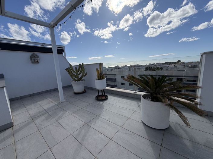 Image No.36-2 Bed Apartment for sale