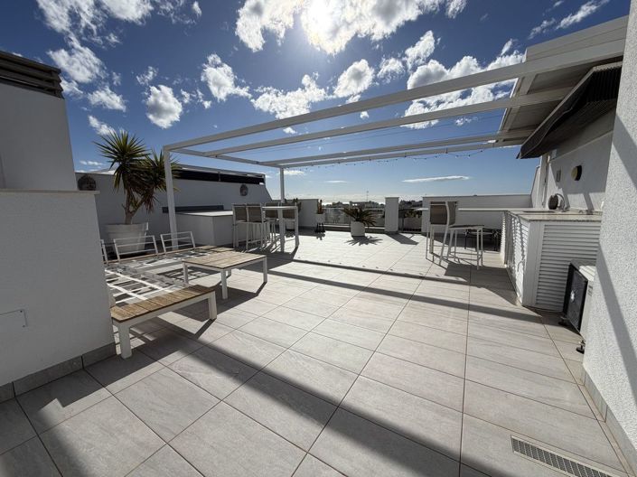 Image No.37-2 Bed Apartment for sale