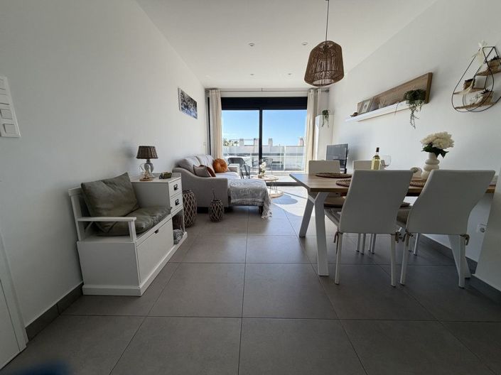 Image No.8-2 Bed Apartment for sale