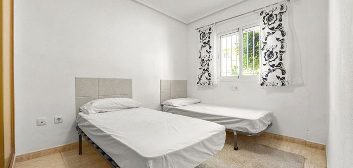 Image No.11-3 Bed Apartment for sale