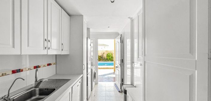 Image No.14-3 Bed Apartment for sale