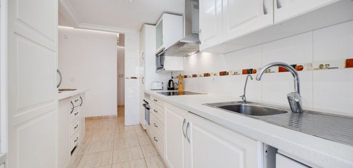 Image No.18-3 Bed Apartment for sale