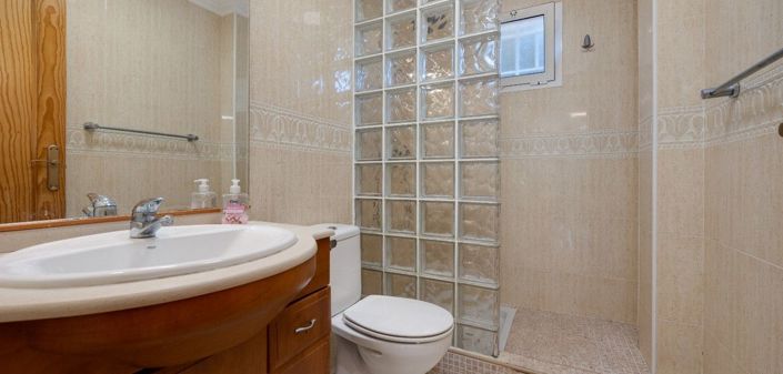 Image No.20-3 Bed Apartment for sale