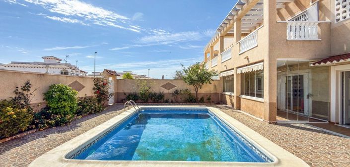 Image No.30-3 Bed Apartment for sale