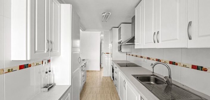 Image No.7-3 Bed Apartment for sale