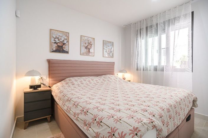 Image No.24-3 Bed Apartment for sale