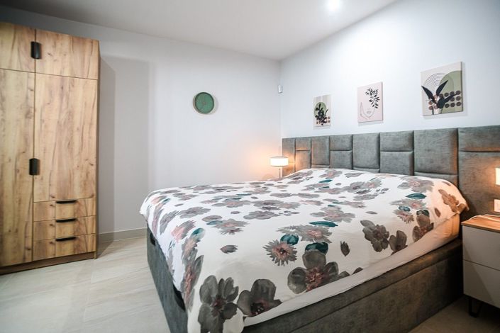 Image No.32-3 Bed Apartment for sale
