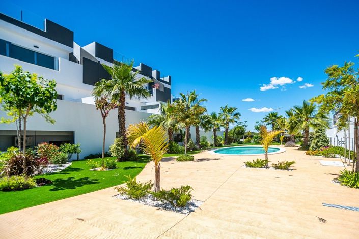 Image No.45-3 Bed Apartment for sale