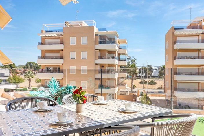 Image No.25-3 Bed Apartment for sale