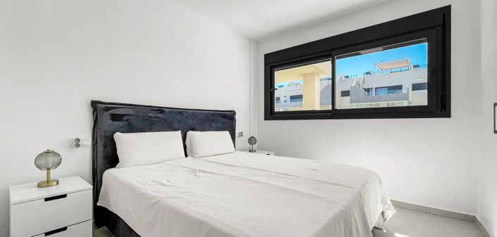 Image No.10-3 Bed Apartment for sale