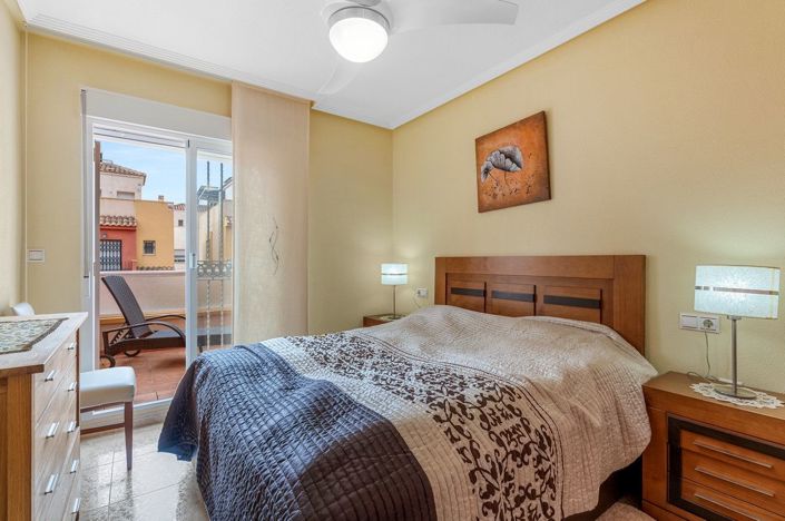 Image No.18-3 Bed House for sale