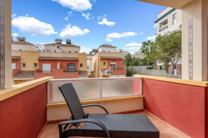 Image No.20-3 Bed House for sale