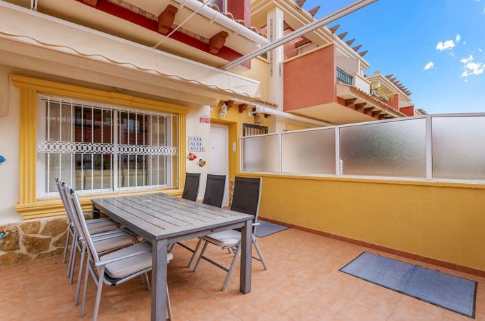 Image No.25-3 Bed House for sale