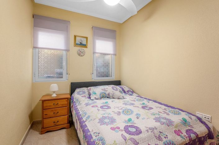 Image No.8-3 Bed House for sale