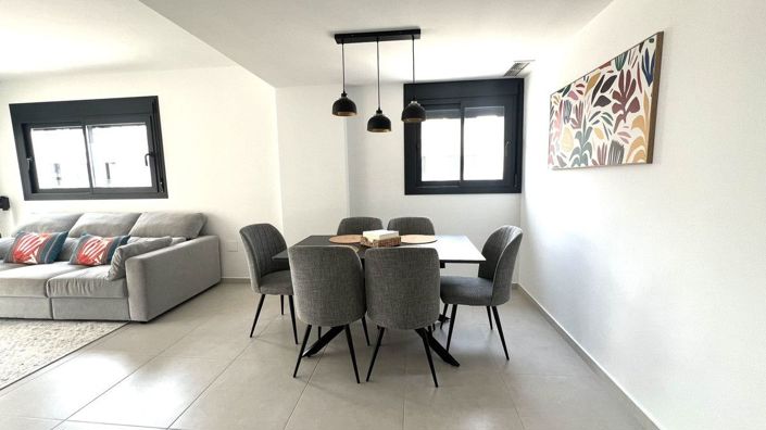 Image No.9-3 Bed Apartment for sale