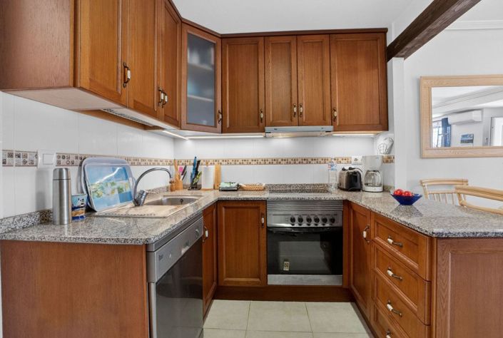 Image No.12-4 Bed House for sale