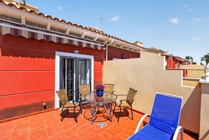Image No.20-4 Bed House for sale