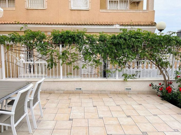 Image No.23-2 Bed Apartment for sale