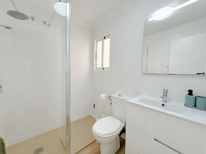 Image No.14-3 Bed House for sale