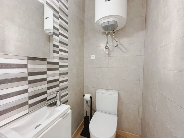 Image No.20-3 Bed House for sale