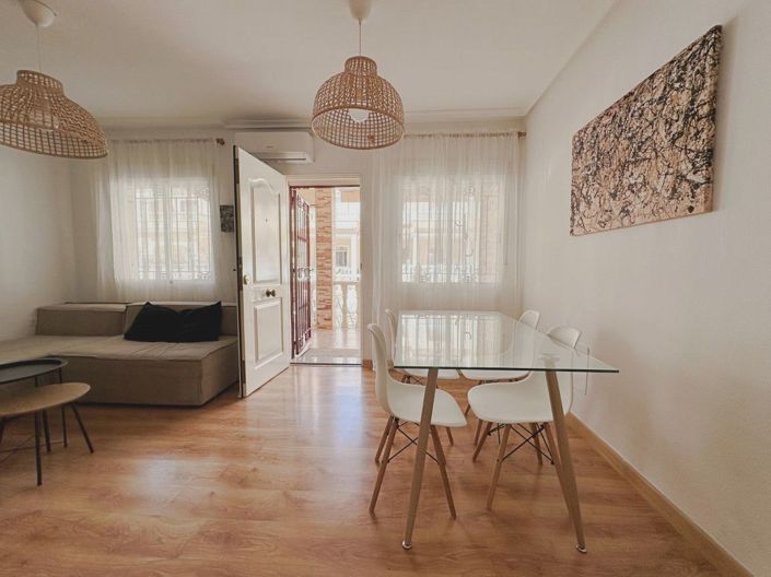Image No.7-3 Bed House for sale