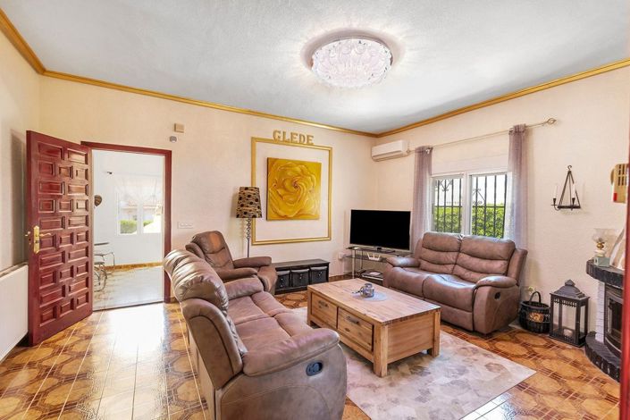 Image No.3-3 Bed Villa for sale