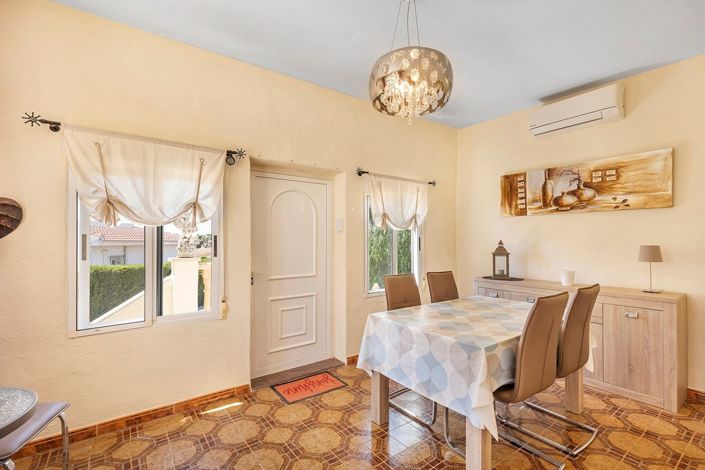 Image No.7-3 Bed Villa for sale