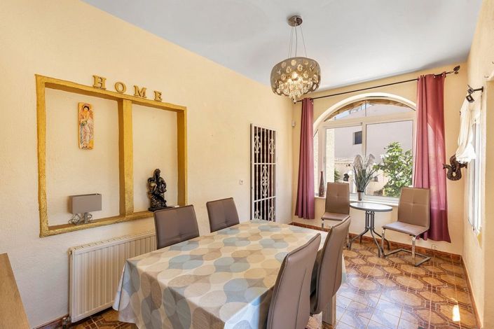 Image No.8-3 Bed Villa for sale