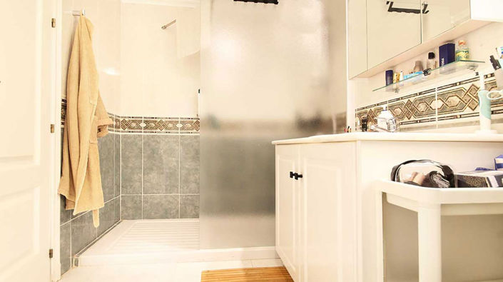 Image No.24-2 Bed Apartment for sale