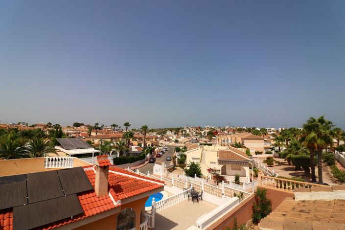 Image No.37-3 Bed Villa for sale