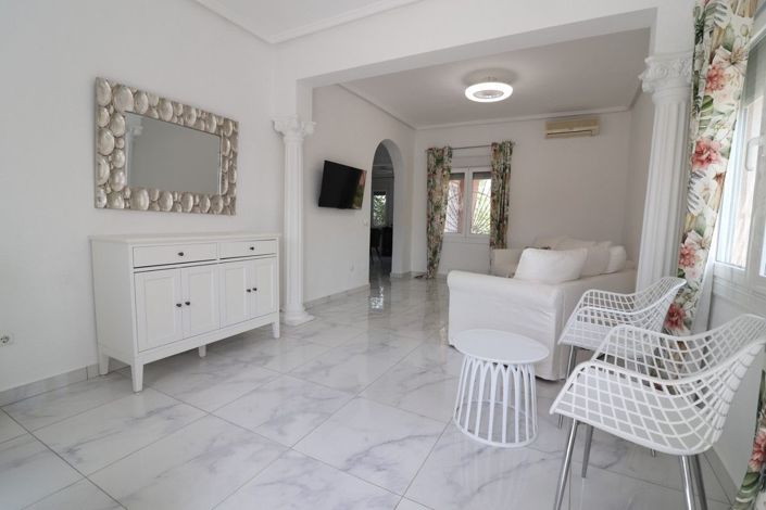Image No.6-3 Bed Villa for sale