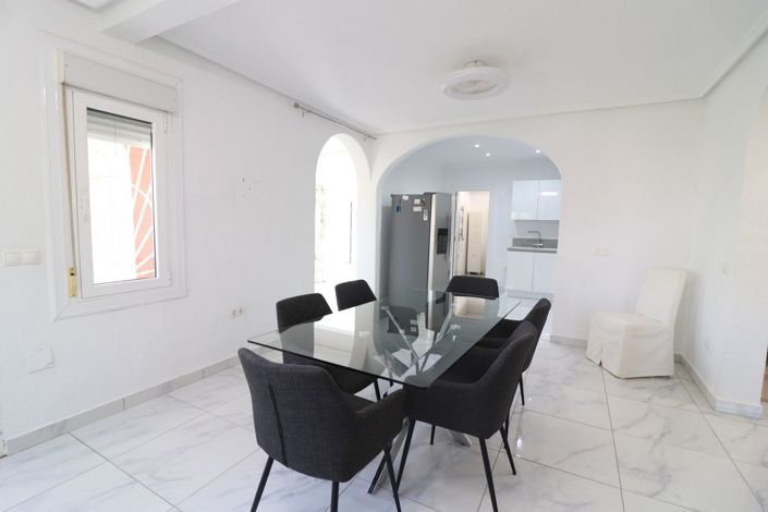 Image No.9-3 Bed Villa for sale