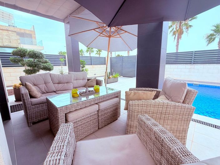 Image No.31-3 Bed Villa for sale