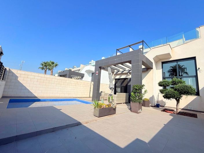 Image No.33-3 Bed Villa for sale