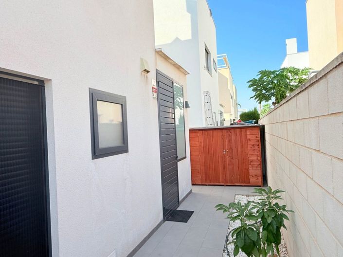 Image No.35-3 Bed Villa for sale