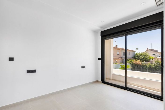Image No.17-Villa de 4 chambres à vendre à Torrevieja