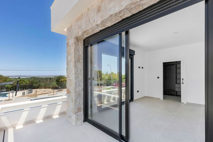 Image No.26-Villa de 4 chambres à vendre à Torrevieja