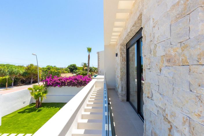 Image No.29-Villa de 4 chambres à vendre à Torrevieja
