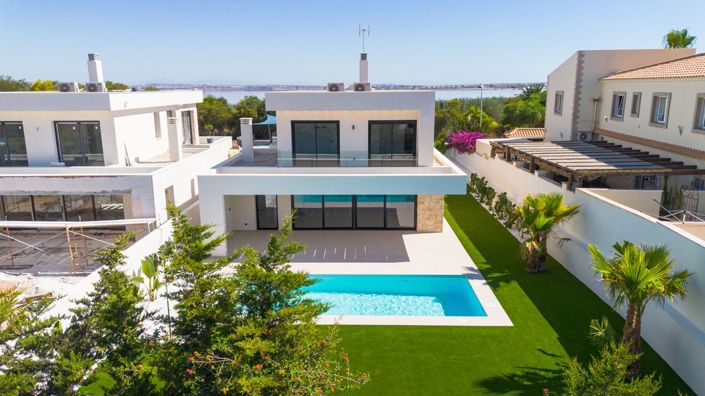 Image No.43-Villa de 4 chambres à vendre à Torrevieja