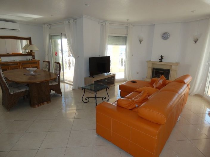 Image No.10-4 Bed Villa for sale