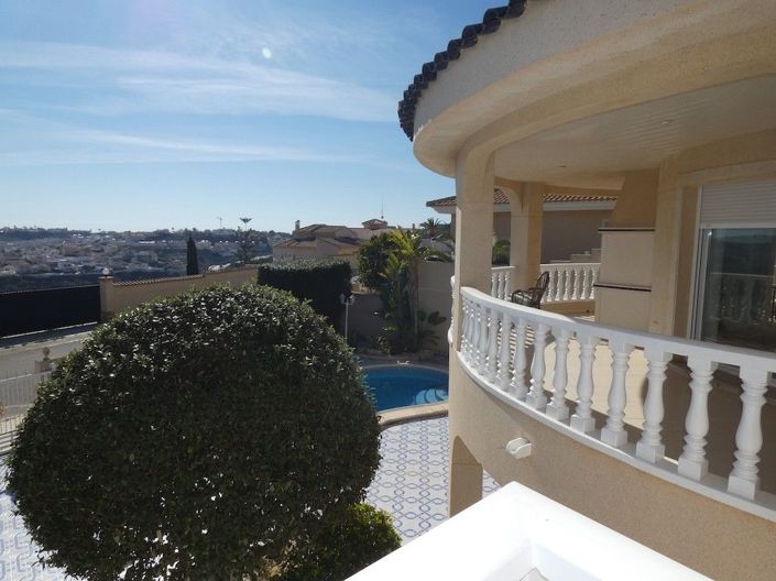 Image No.4-4 Bed Villa for sale
