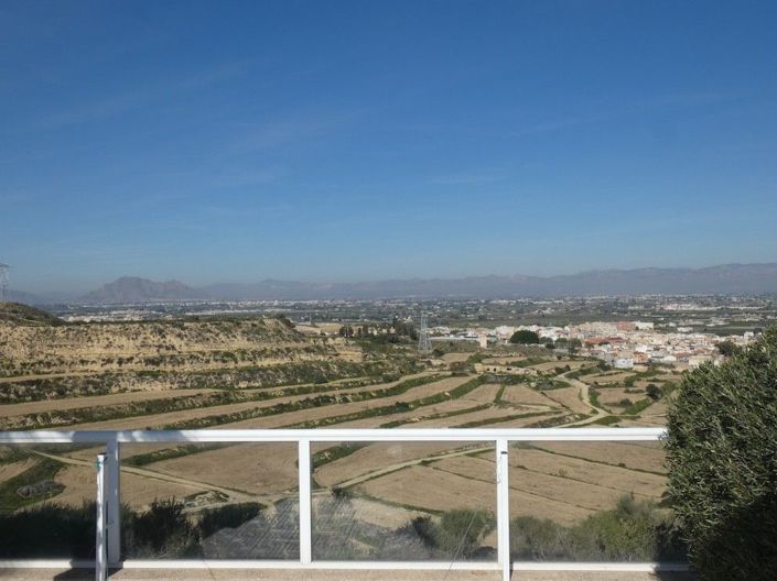 Image No.5-4 Bed Villa for sale